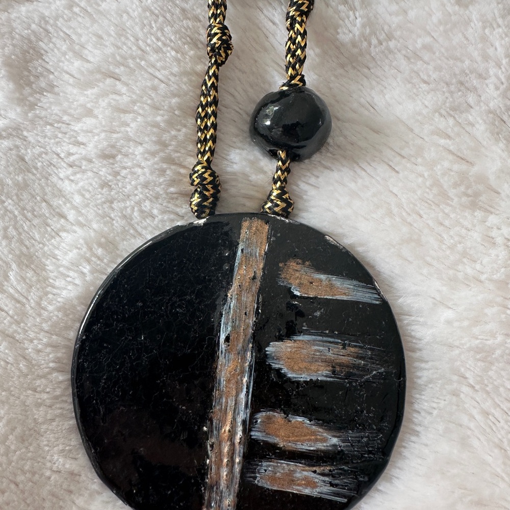 Elegant Black and Brown Necklace - Picture 2 of 5